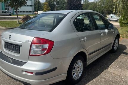 Suzuki SX4 88.362 km 3.990 &euro; Großolbersdorf 09432