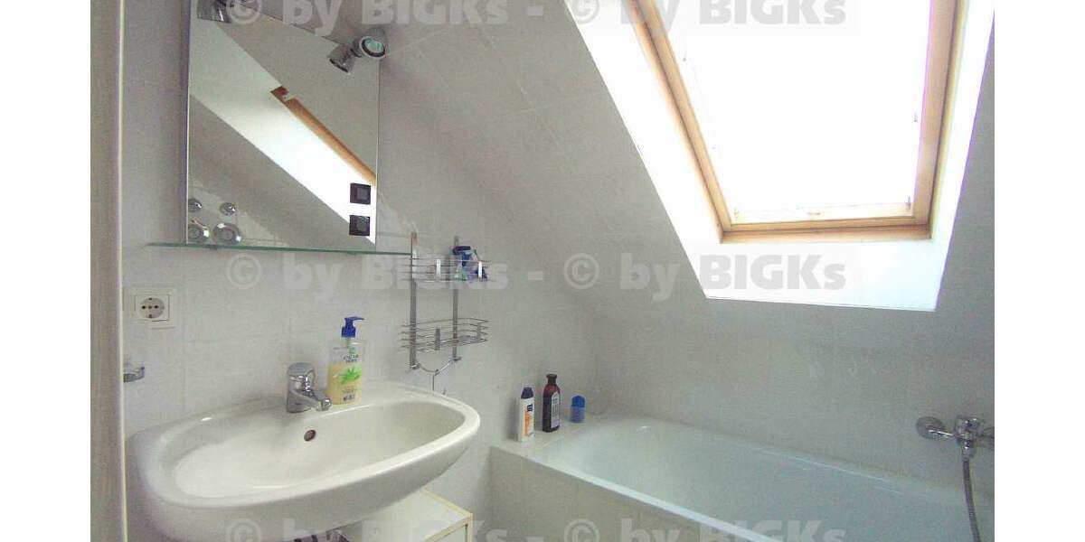 BIGKs - Chemnitz: Möblierte 1 Zimmerwohnung,integrierte Küche&Wannenbad,Balkon, (-;) 1 zimmer