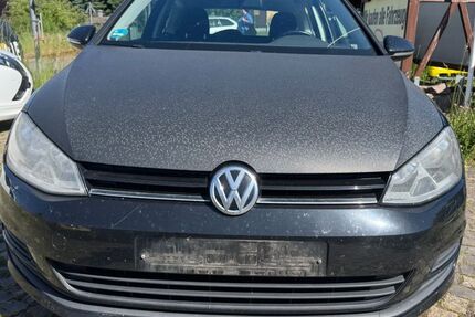 VW Golf 183.000 km 4.999 &euro; Niederwürschnitz 09399