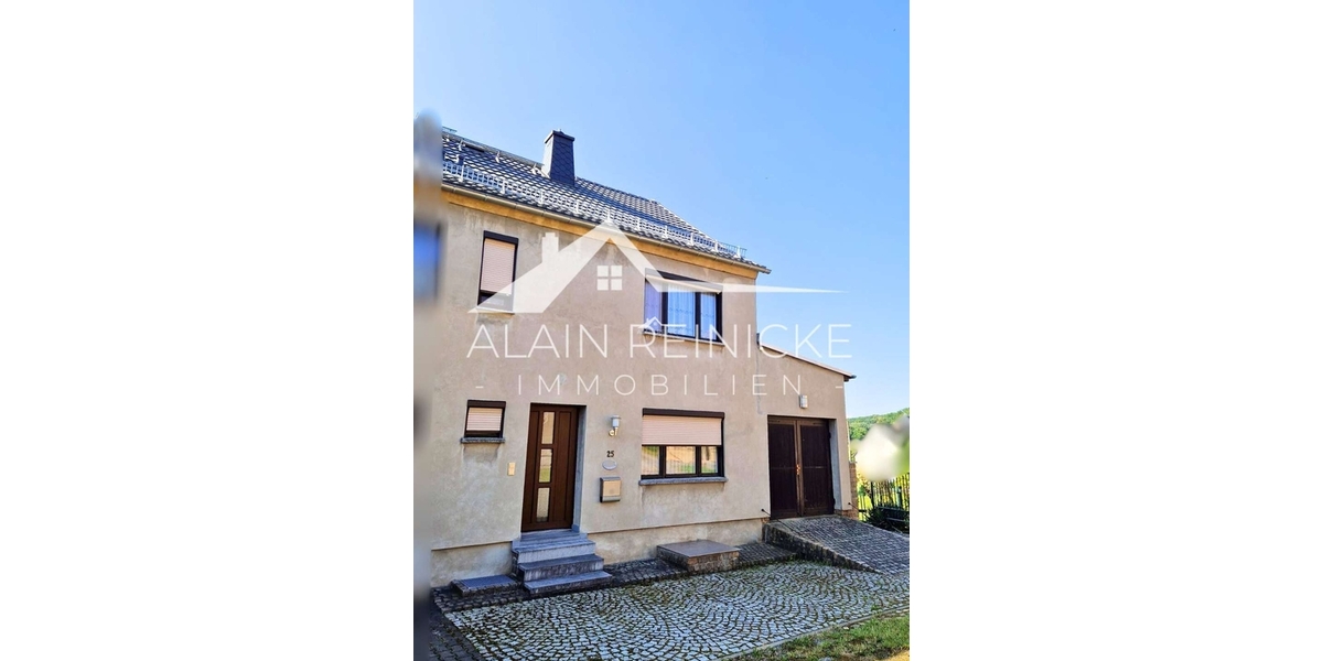 Stilvolle Doppelhaushälfte mit großzügiger, überdachter Terrasse – Wohnen mit Weitblick und Komfort 4 zimmer