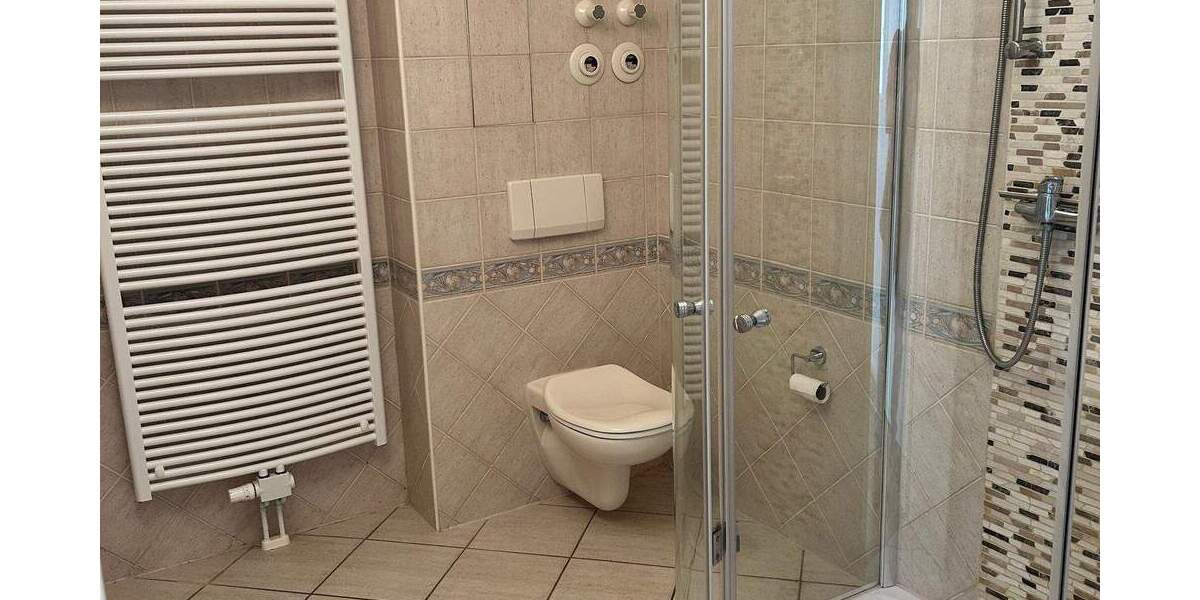 Etagenwohnung Augustusburg - 5 Zimmer, 137 m&sup2;, 825&euro; | Angebot:23883269