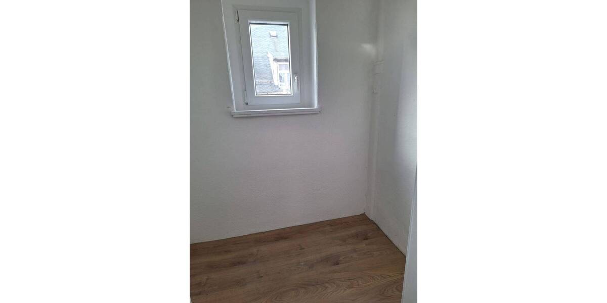 Etagenwohnung Chemnitz Zentrum - 3 Zimmer, 81 m&sup2;, 490&euro; | Angebot:26555478