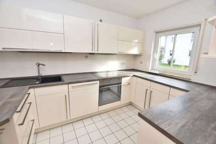 Haus zum Mieten in Chemnitz 1.100 € 120 m² 5 zimmer