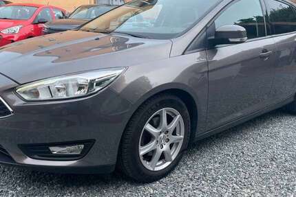 Ford Focus 102.000 km 4.900 &euro; Chemnitz 09114