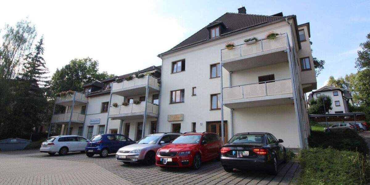 Schicke 3-Raumwohnung mit großem Balkon sucht nette Familie! 3 zimmer