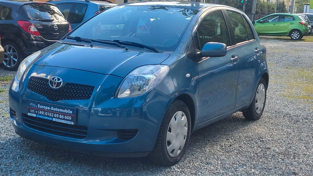 Toyota Yaris 108.000 km 3.500 &euro; Chemnitz 09114