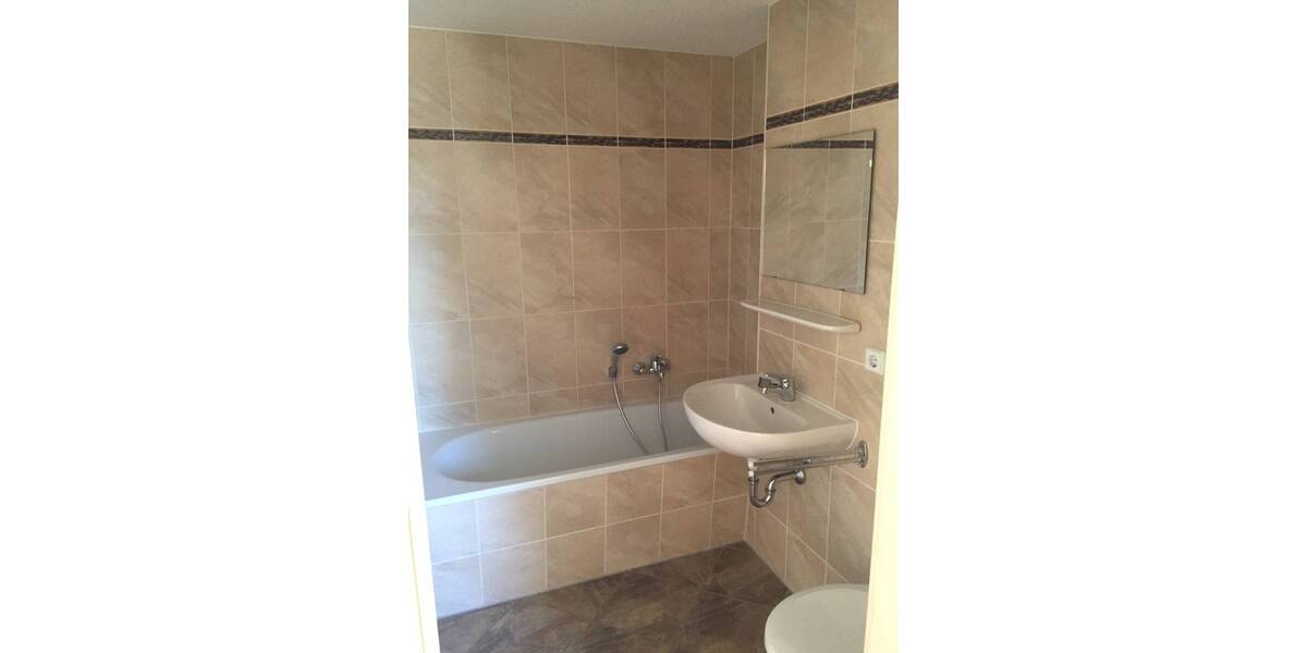 Etagenwohnung Chemnitz Lutherviertel - 1 Zimmer, 43 m&sup2;, 270&euro; | Angebot:26806949