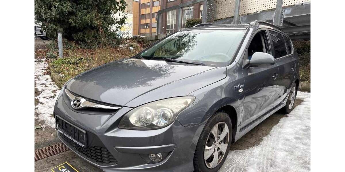Hyundai i30 171.000 km 1.790 &euro; Chemnitz 09114