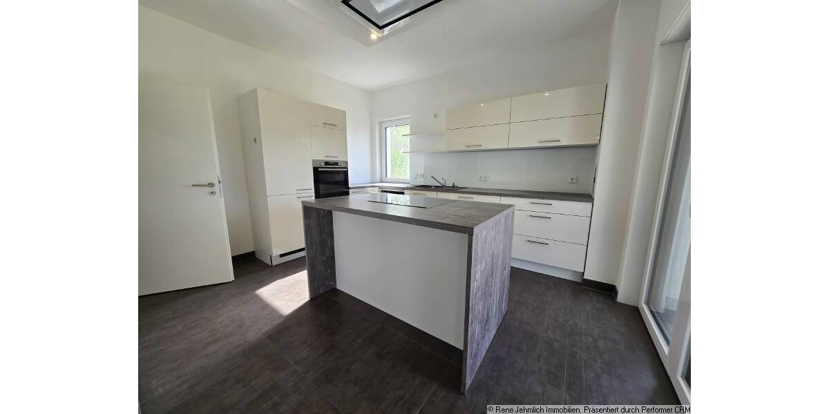 Etagenwohnung Chemnitz Adelsberg - 3 Zimmer, 138 m&sup2;, 1.518&euro; | Angebot:26435912