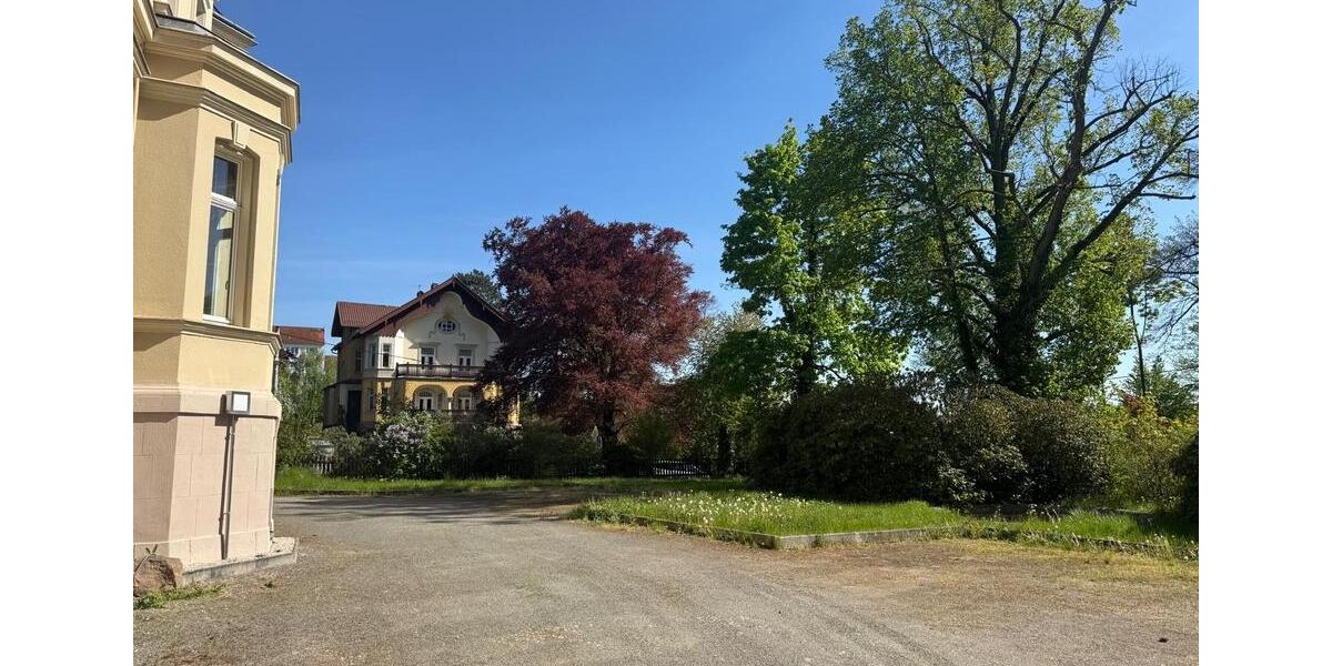 Villa Glauchau - 20 Zimmer, 650 m&sup2;, 3.200&euro; | Angebot:24715880