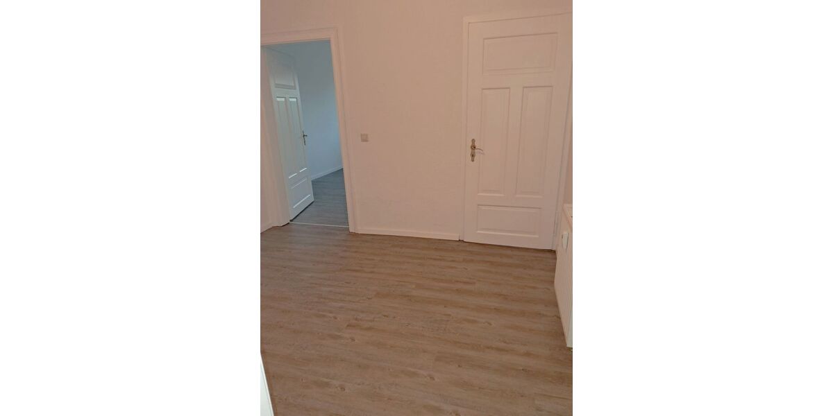 3-RAUMWOHNUNG - ZENTRAL -MITTEN IN WITTGENSDORFChemnitz - Etagenwohnung Chemnitz Wittgensdorf | Angebot:26357993