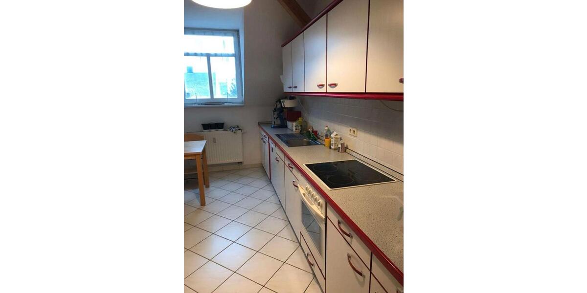 Dachgeschoßwohnung Chemnitz Kapellenberg - 4 Zimmer, 100 m&sup2;, 87.000&euro; | Angebot:27029015