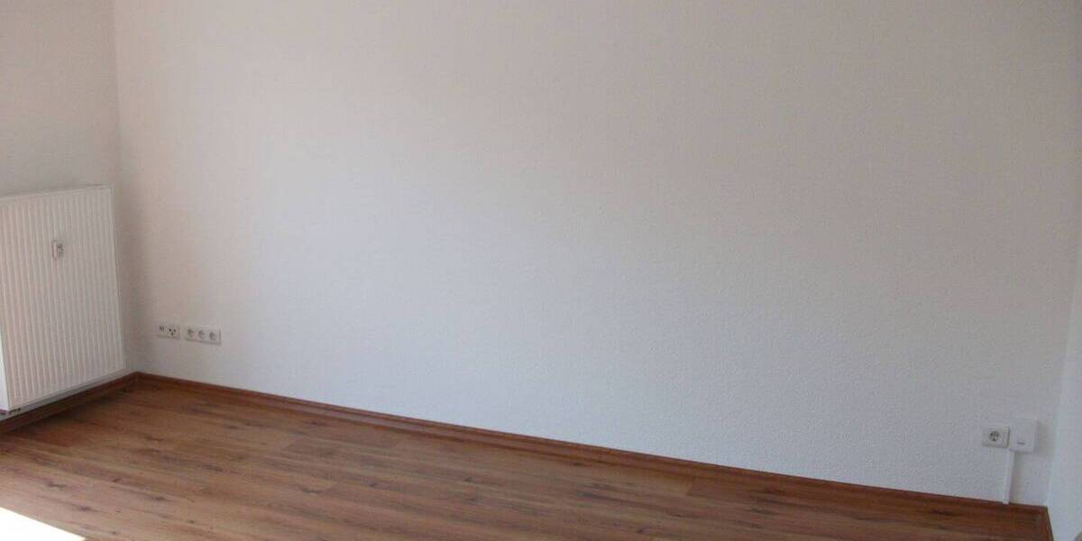 Etagenwohnung Chemnitz Lutherviertel - 2 Zimmer, 45 m&sup2;, 285&euro; | Angebot:26806951