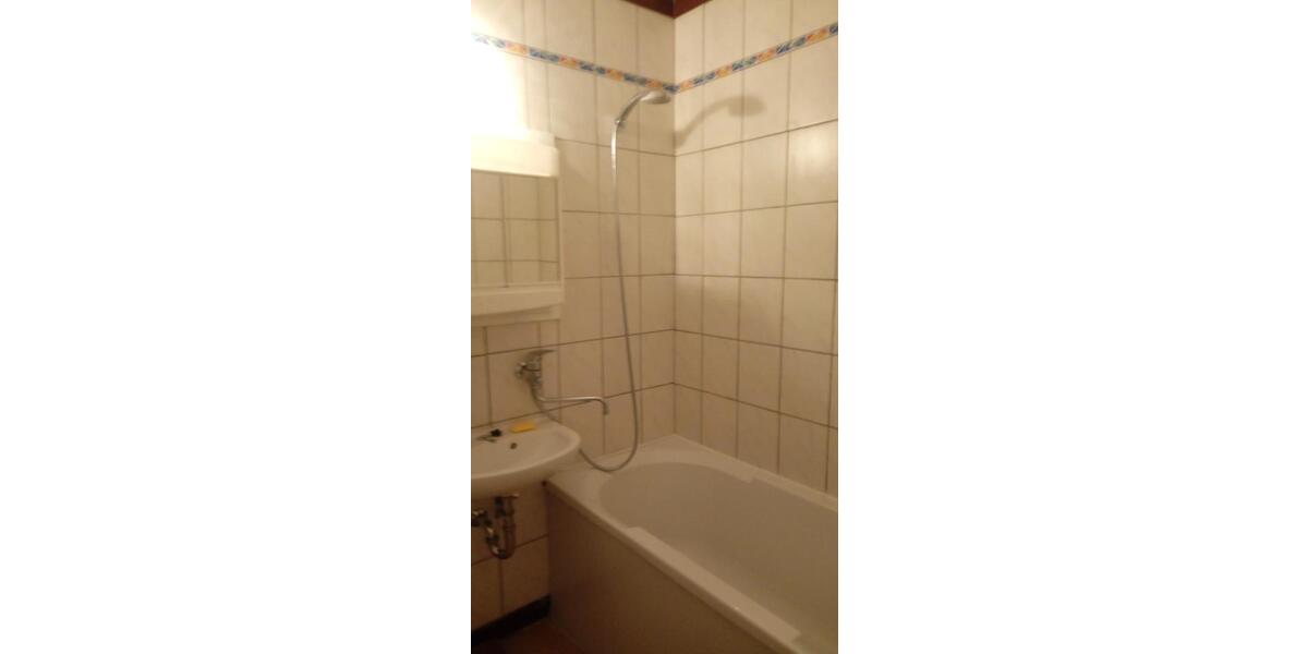 Etagenwohnung Mülsen - 1 Zimmer, 37 m&sup2;, 190&euro; | Angebot:26224863