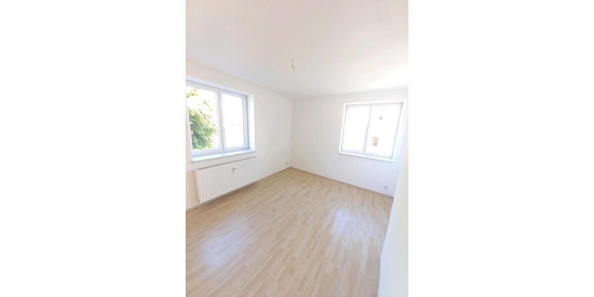 Etagenwohnung Zschopau Ganshäuser - 2 Zimmer, 40 m&sup2;, 188&euro; | Angebot:26262683