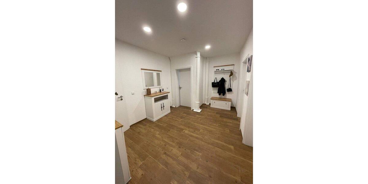 Etagenwohnung Chemnitz Reichenbrand - 3 Zimmer, 92 m&sup2;, 639&euro; | Angebot:26920044