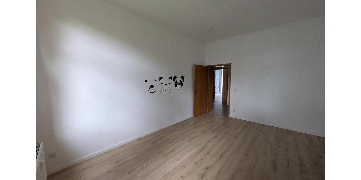 Erdgeschoßwohnung Chemnitz Hilbersdorf - 3 Zimmer, 80 m&sup2;, 420&euro; | Angebot:24272208