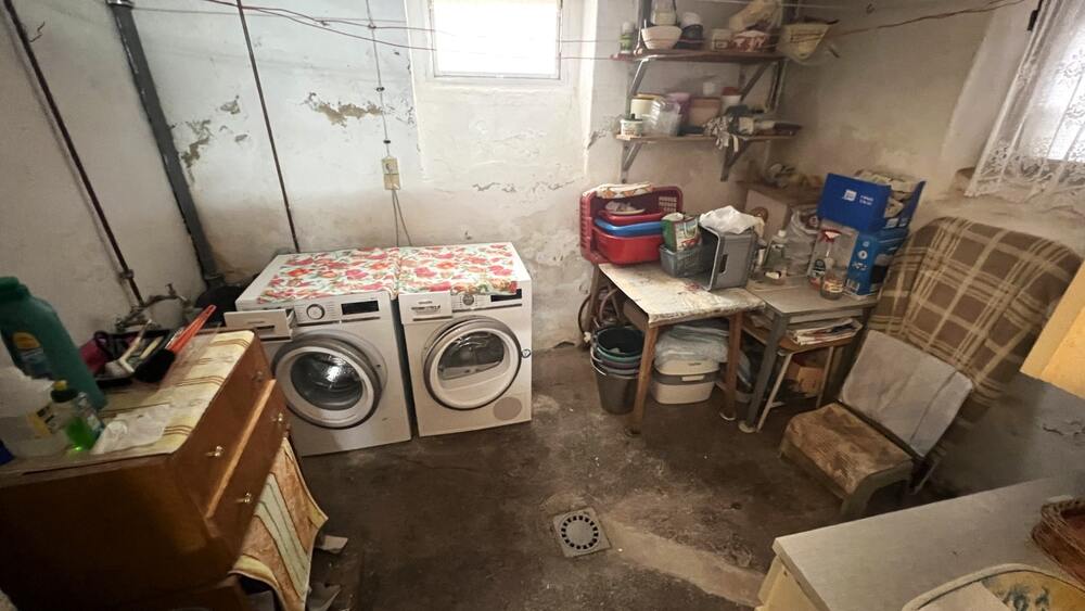 Doppelhaushälfte für die kleine Familie mit gepflegten Grundstück 4 zimmer