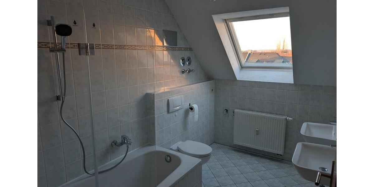 Dachgeschoßwohnung Chemnitz Kapellenberg - 3 Zimmer, 75 m&sup2;, 67.800&euro; | Angebot:26926346
