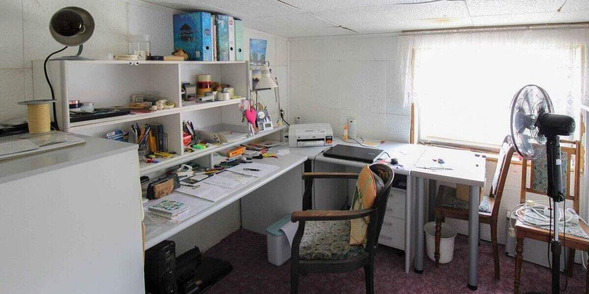 Wohnen und Arbeiten an einem Ort! EFH mit Werkhalle, Garten, und Garage 7 zimmer